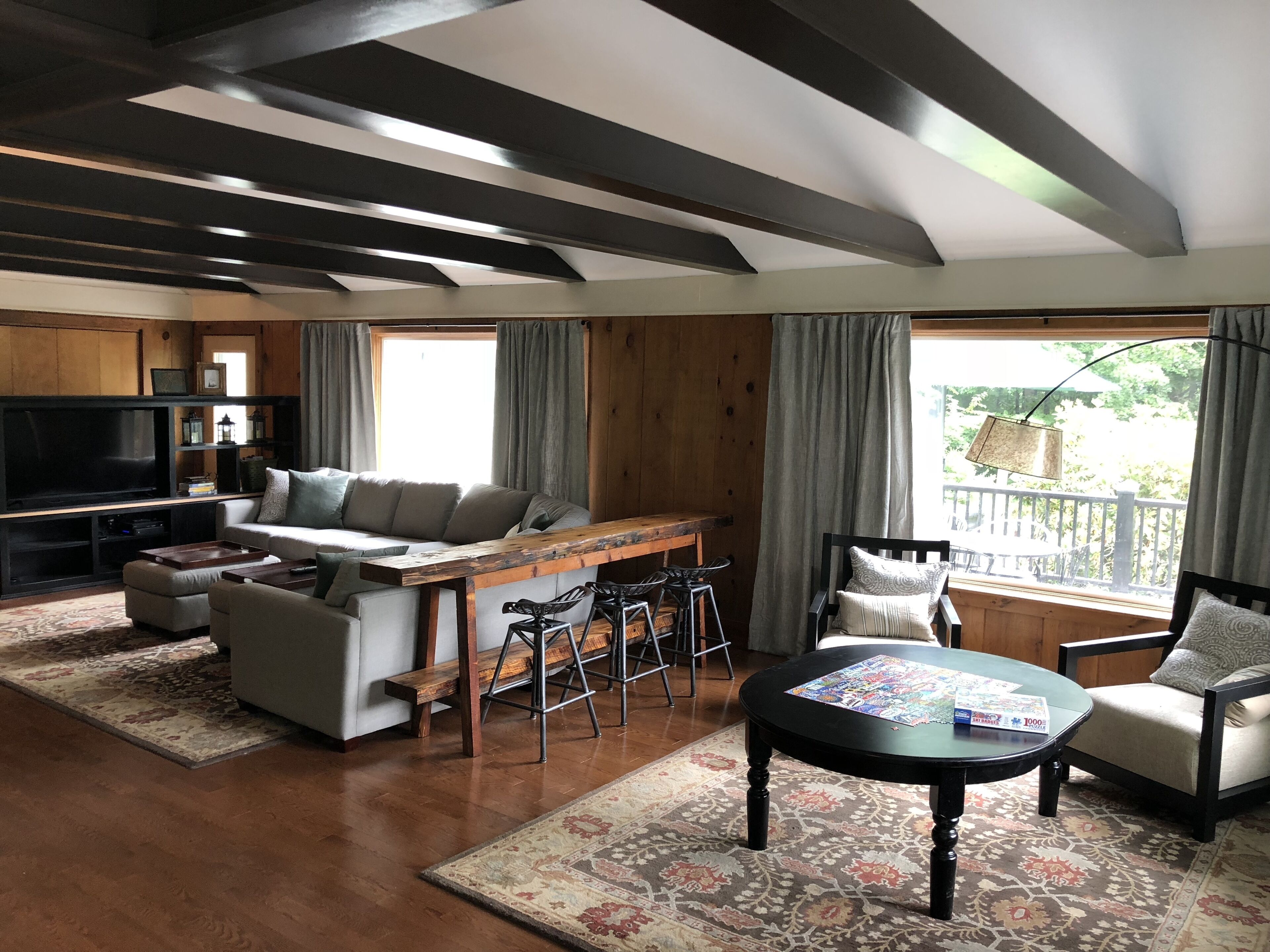 Clean and roomy! Renovated single-family home in N. Conway & Cranmore.