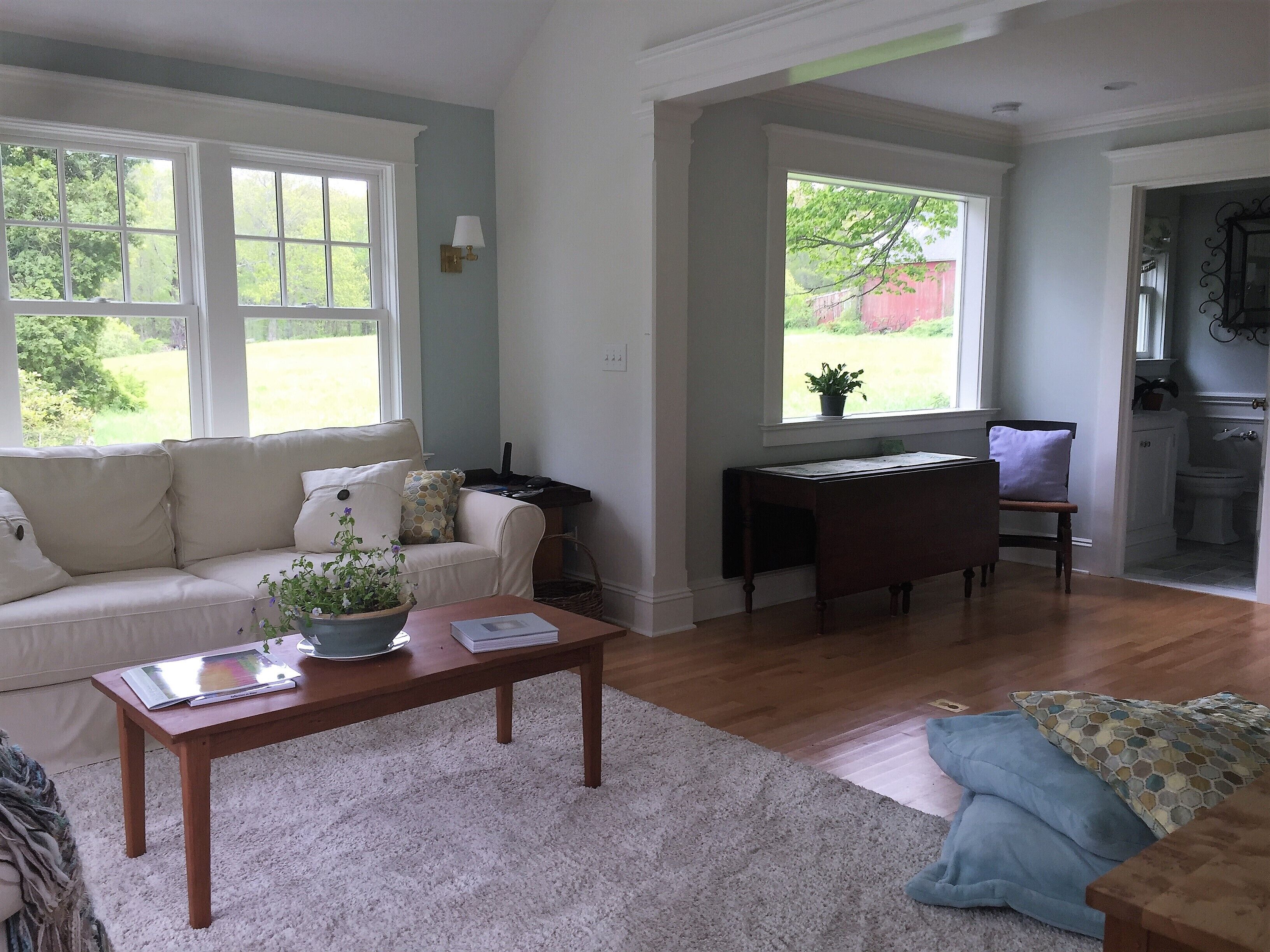 Cute country cottage for getaway stay