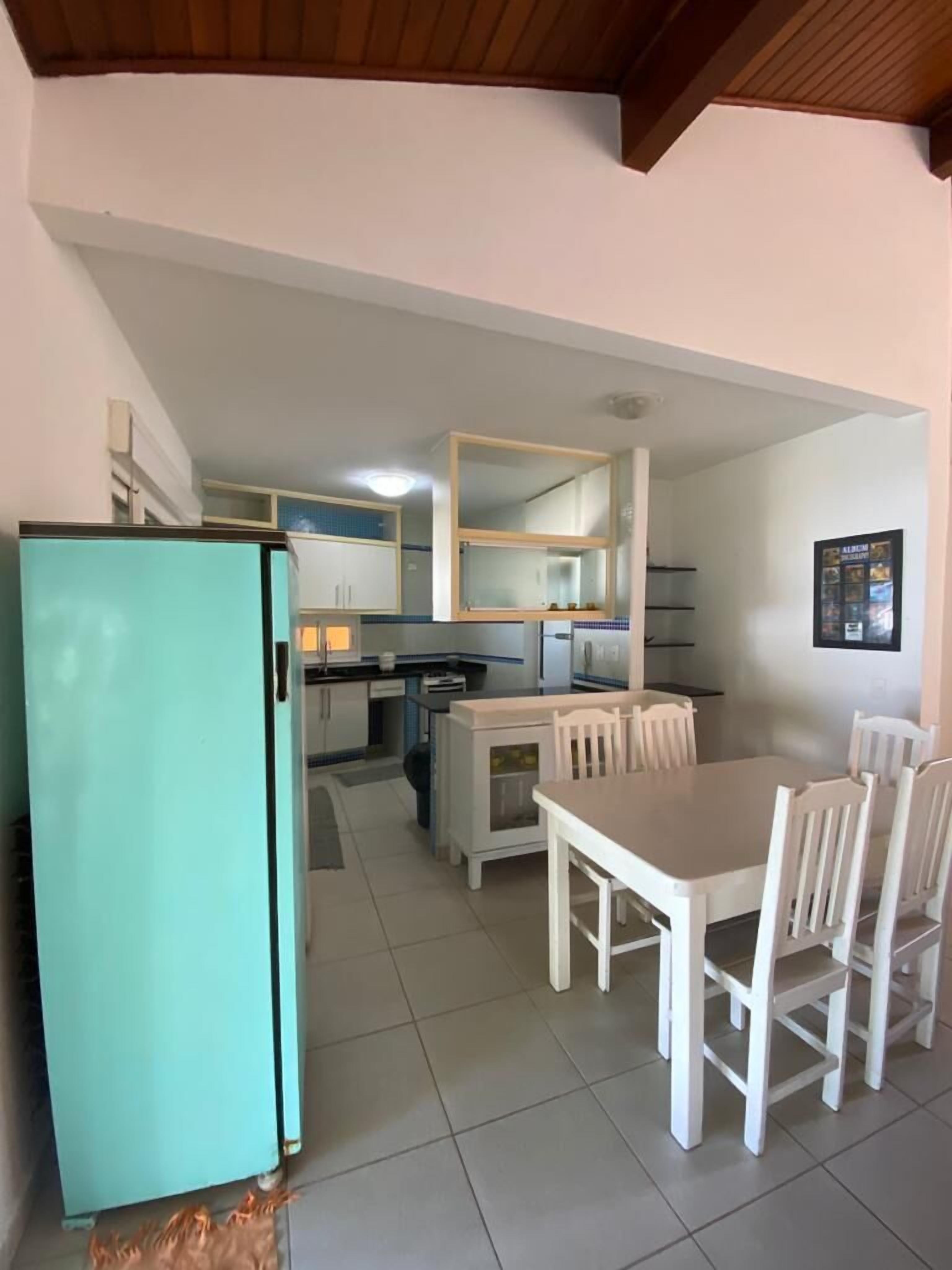 House For family and Parador goers (5 minutes walk)