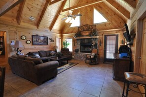 Smart TV, fireplace, DVD player, video library - Timber Mountain Lodge,  Private Hot Tub .1 Mi to Thunder Ridge; 10 min Branson  (Ridgedale)