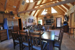 Dining - Timber Mountain Lodge,  Private Hot Tub .1 Mi to Thunder Ridge; 10 min Branson  (Ridgedale)