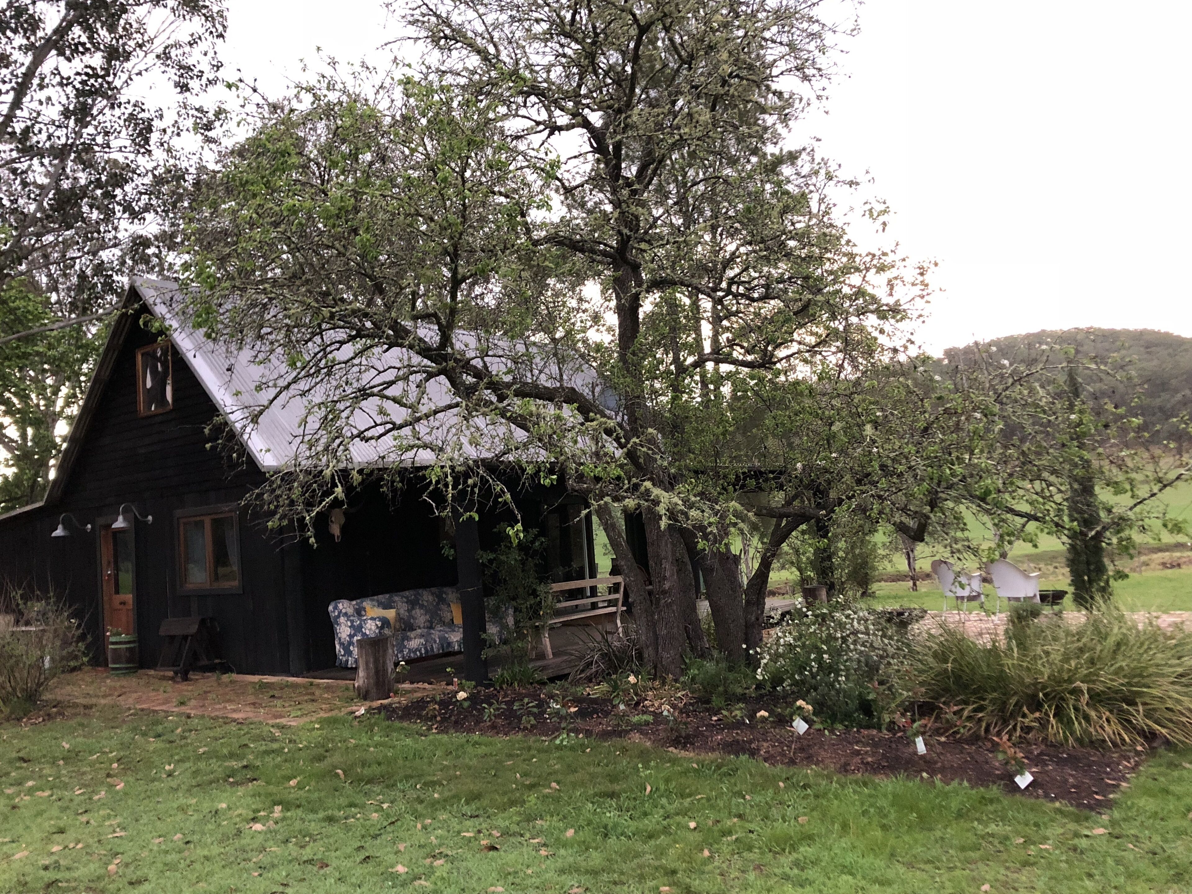 Beautiful cabin for a couple. — image 17