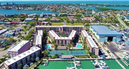 Great Unit On Marco River