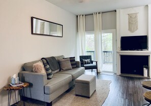 Smart TV y chimenea