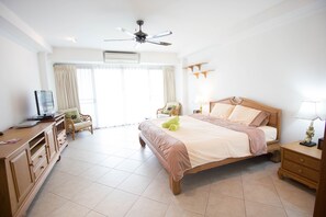 1 bedroom, in-room safe, bed sheets