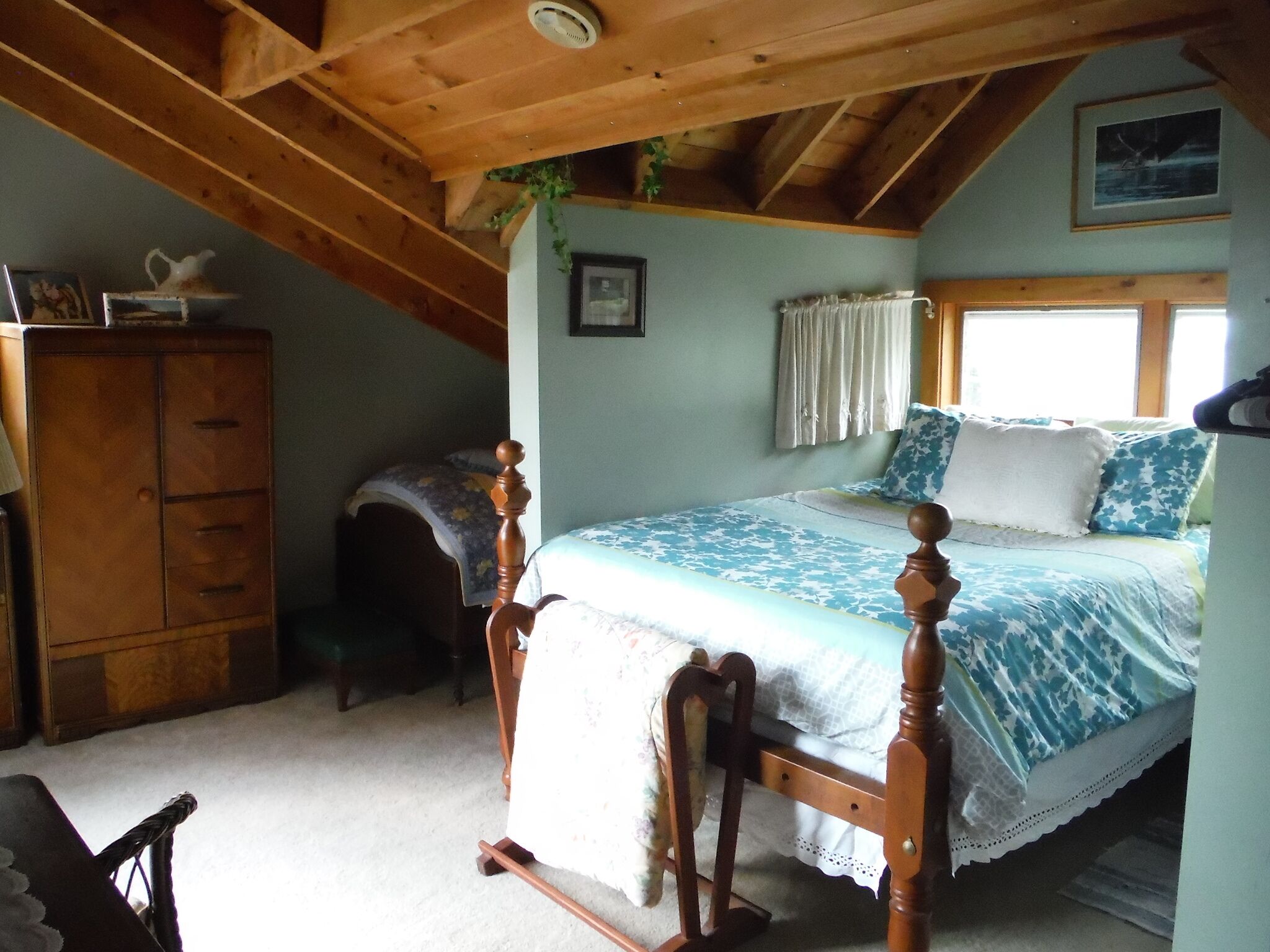 Breathtaking Oceanfront Private Cottage