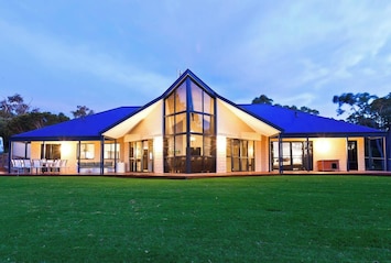 Welcome to Chynoweth, a peaceful retreat set on 3.25 acres of woodland, with breathtaking views over Gunyulgup Valley. Enjoy stunning sunsets from the expansive deck, surrounded by nature.