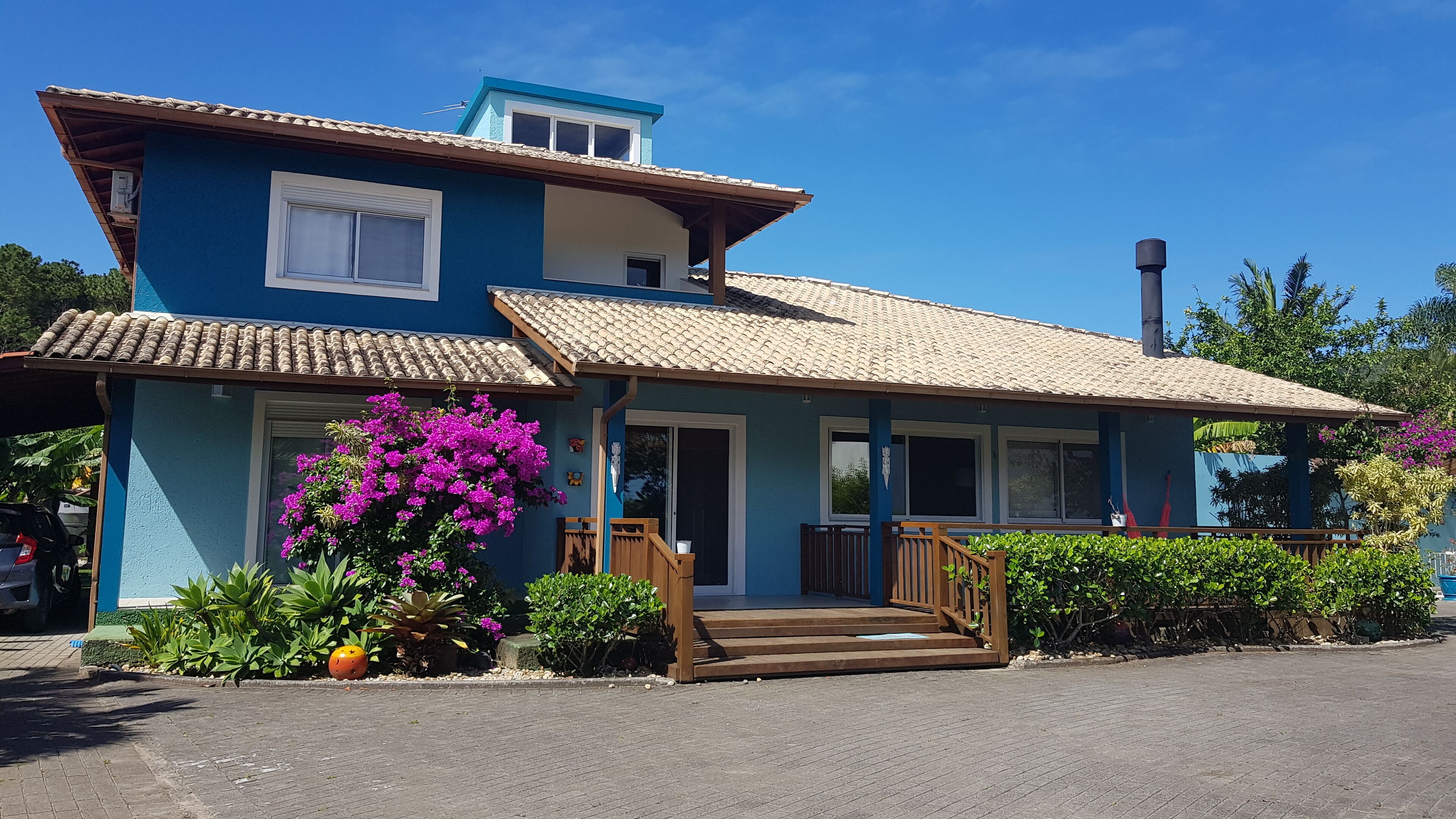 HOUSE IN CECO OF CROWNES WITH FULL LEISURE AREA. POOL AND BARBECUE