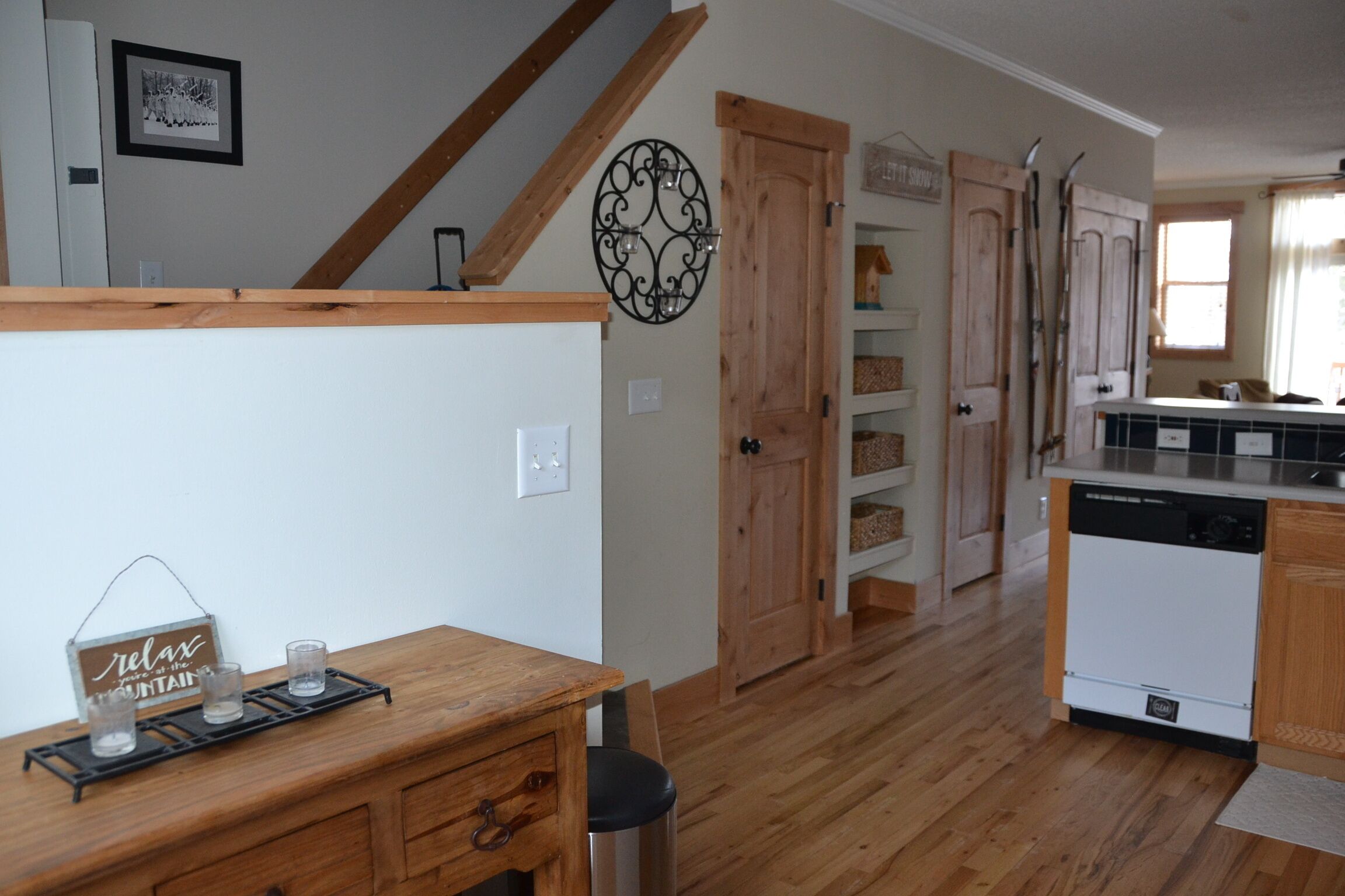 Family Friendly/ Spacious Town Home w/Mountain views 