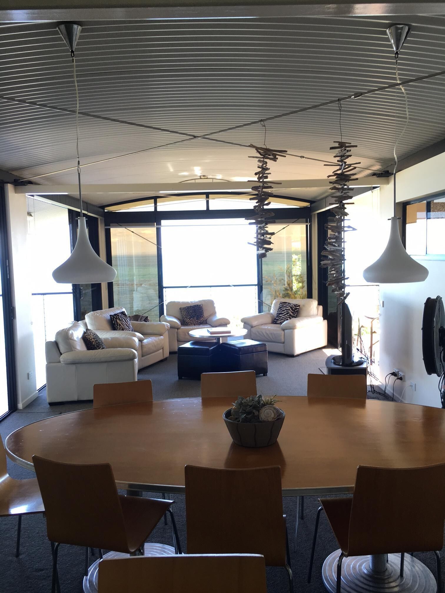Tangalooma House Moreton Island - Airconditioned and WIFI — image 2