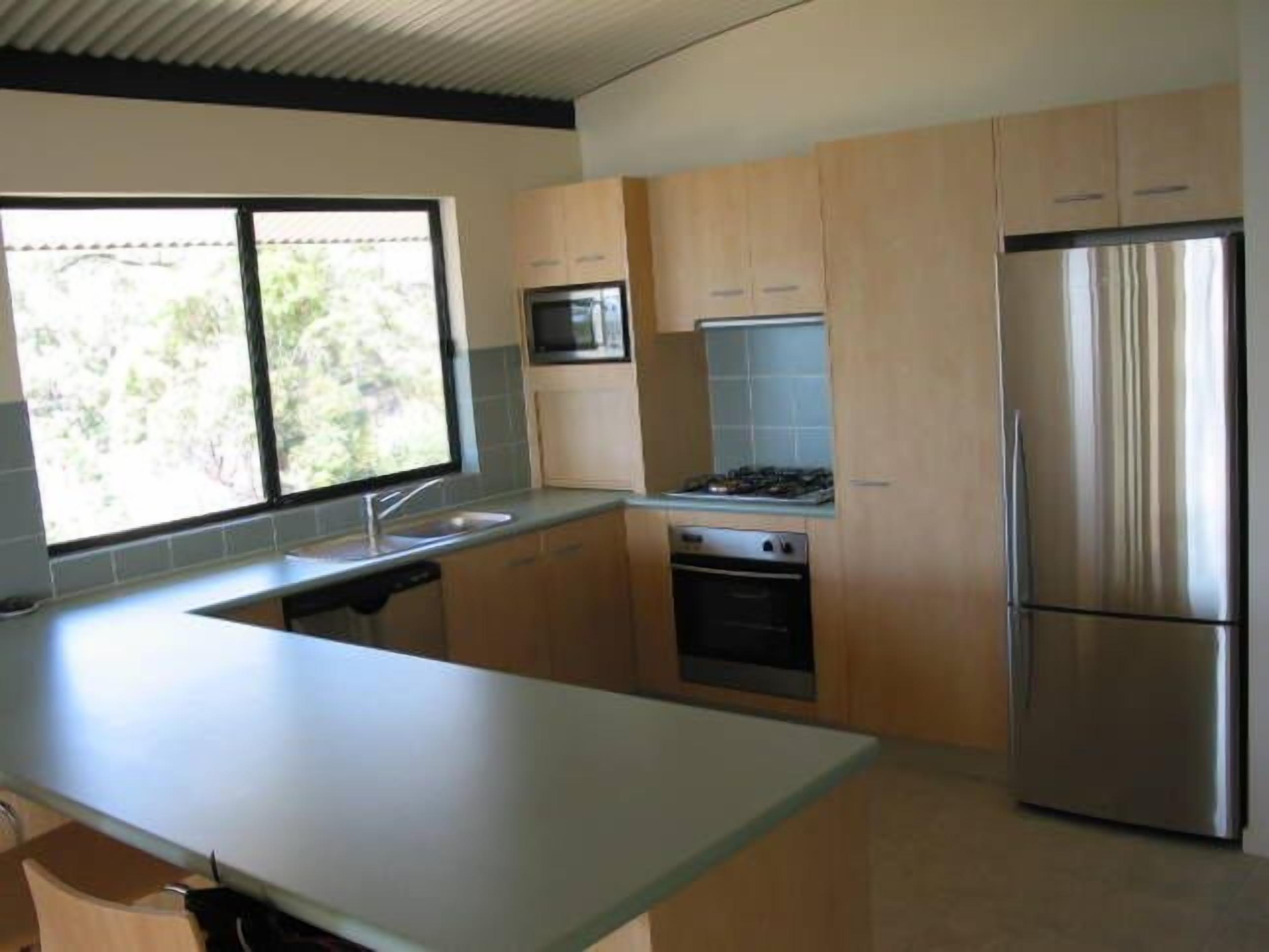 Tangalooma House Moreton Island - Airconditioned and WIFI — image 5