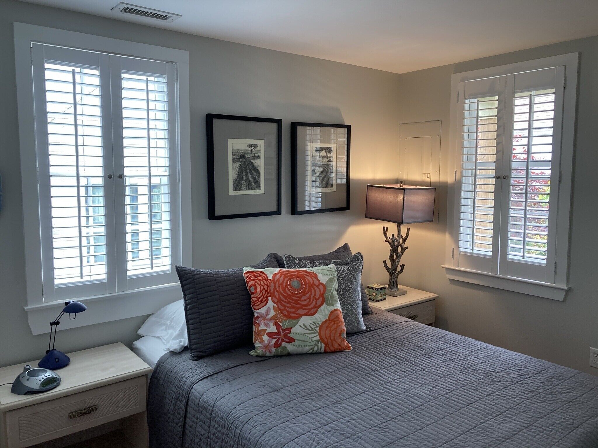 West End, Convenient, Cozy, A/C, W/D, Parking, Walk to Town & Beach