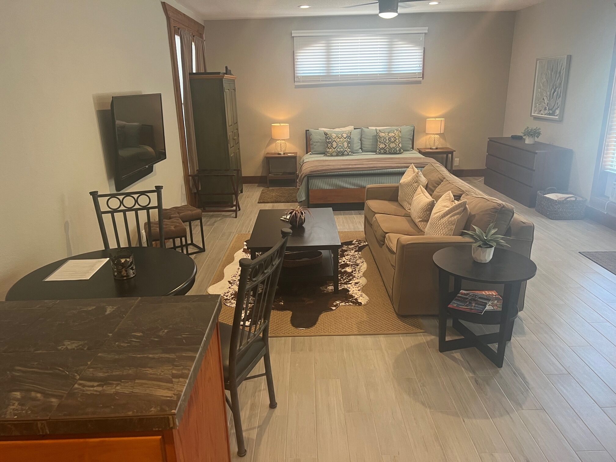  Austin Hill Country - Guest House W/ Pool. Newly renovated, 12 Min To Downtown