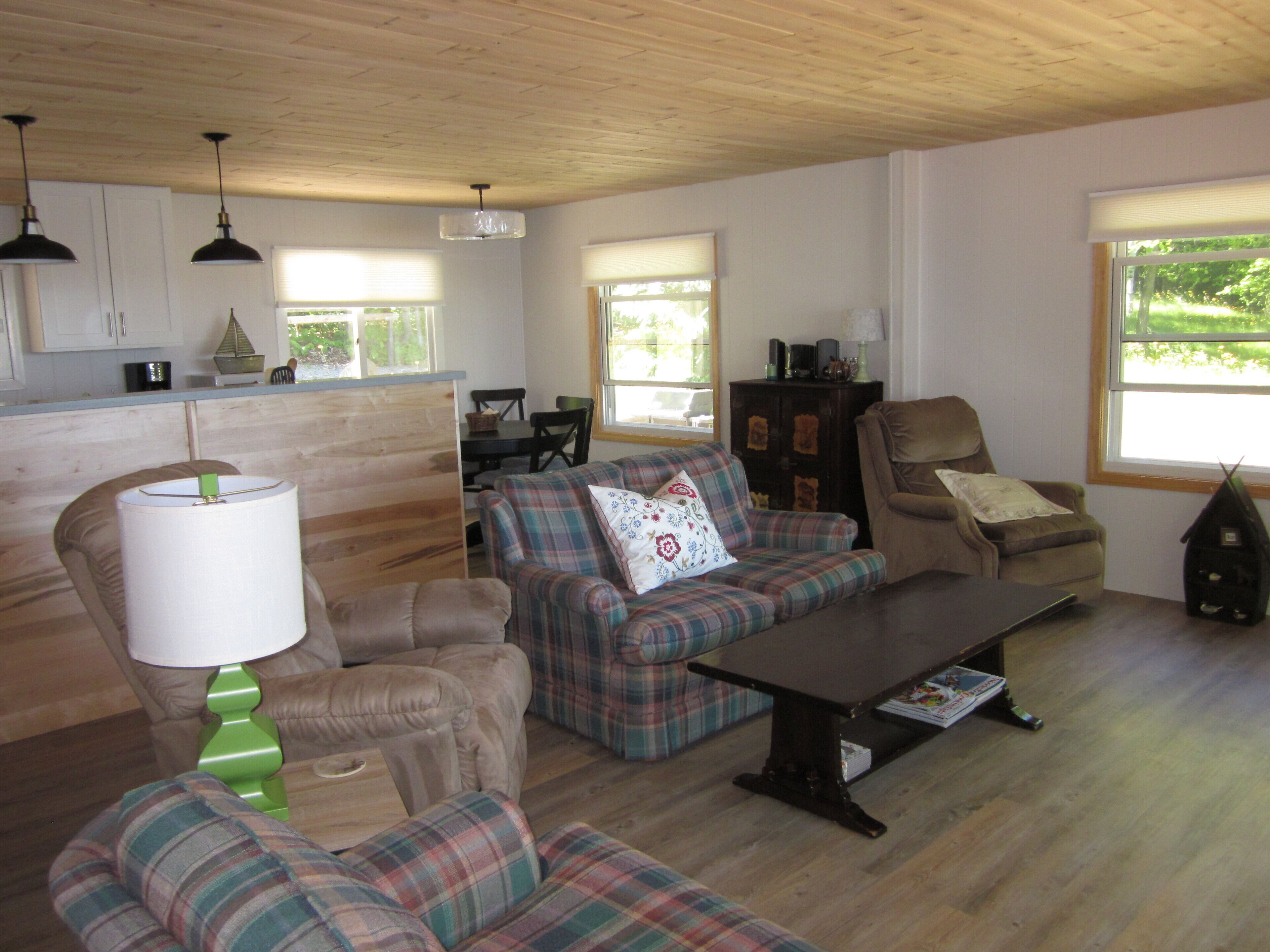 Sunkissed Cottage, Presque Isle MI