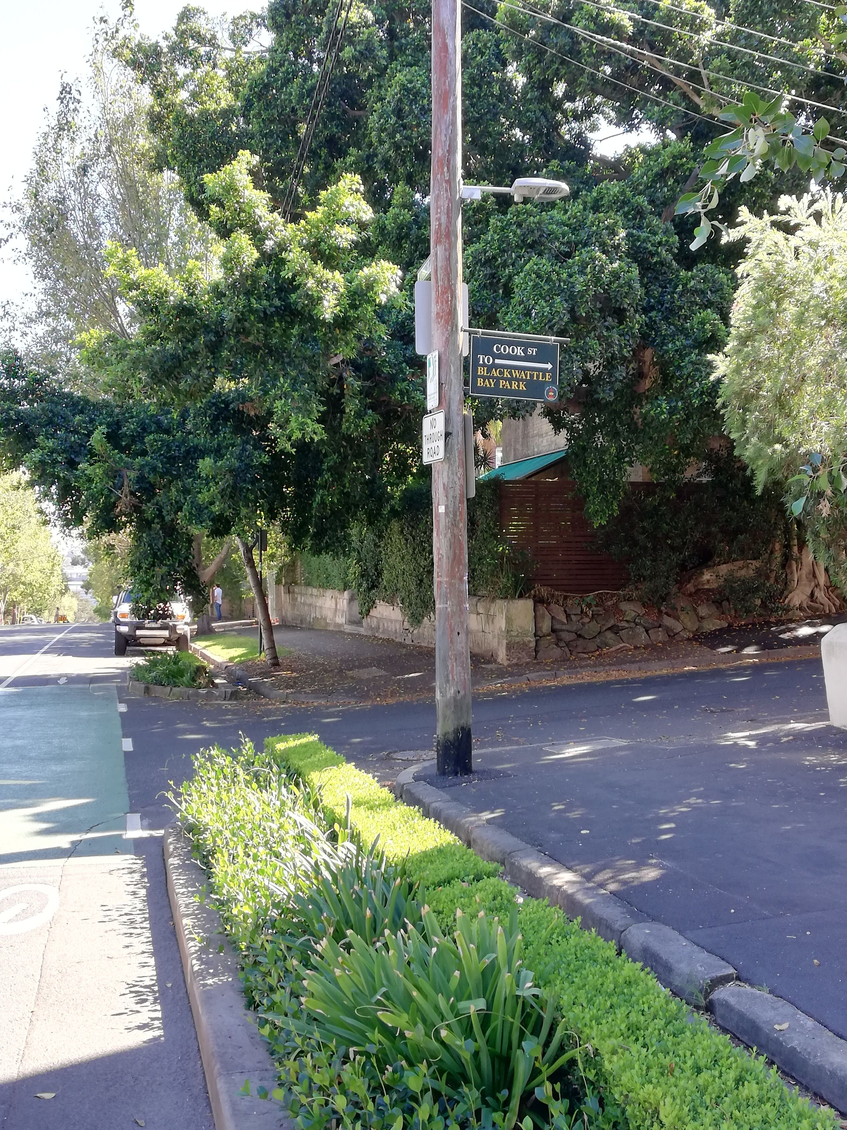 Blackwattle Bay Apartment — image 28