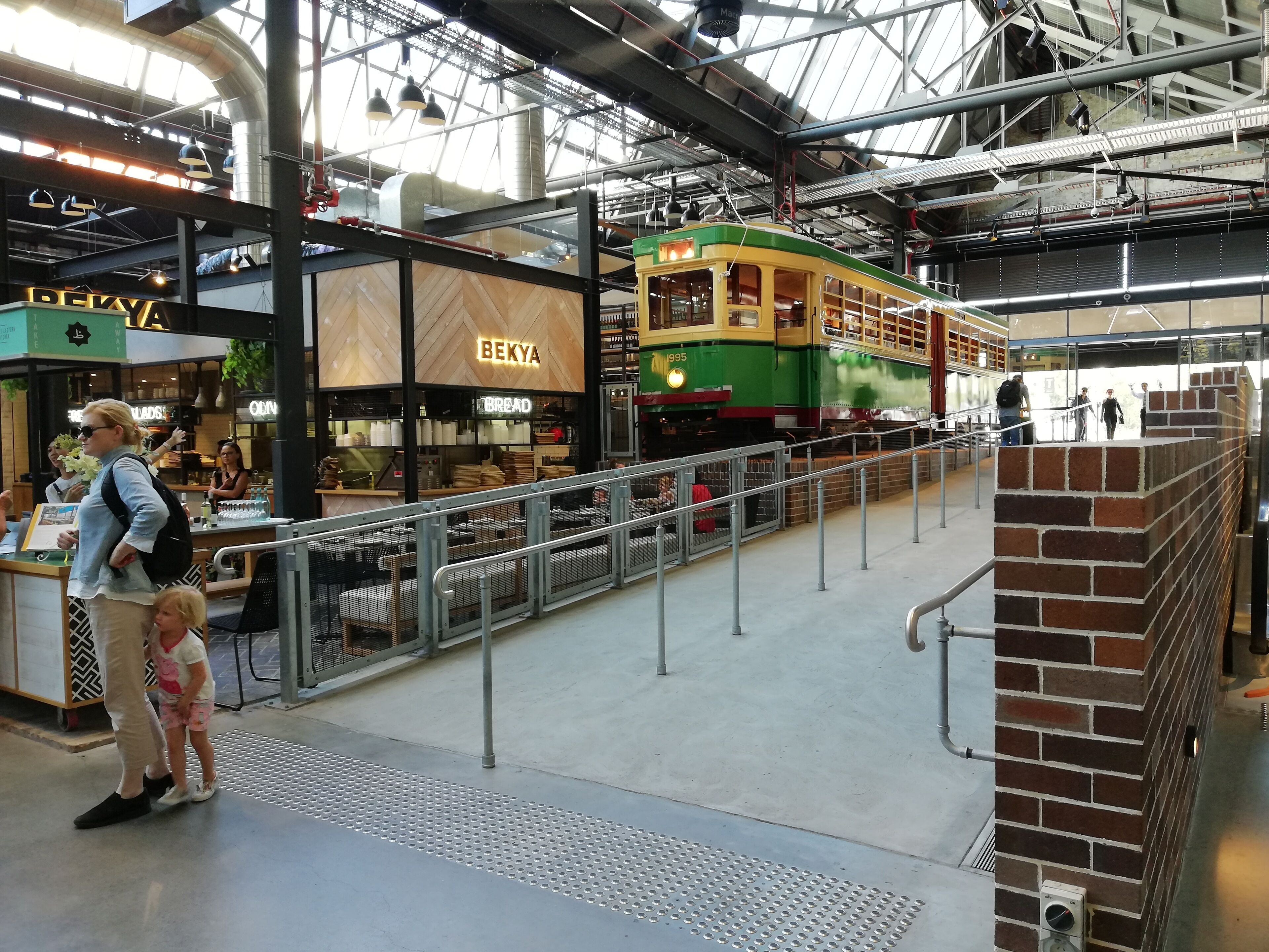 Blackwattle Bay Apartment — image 6