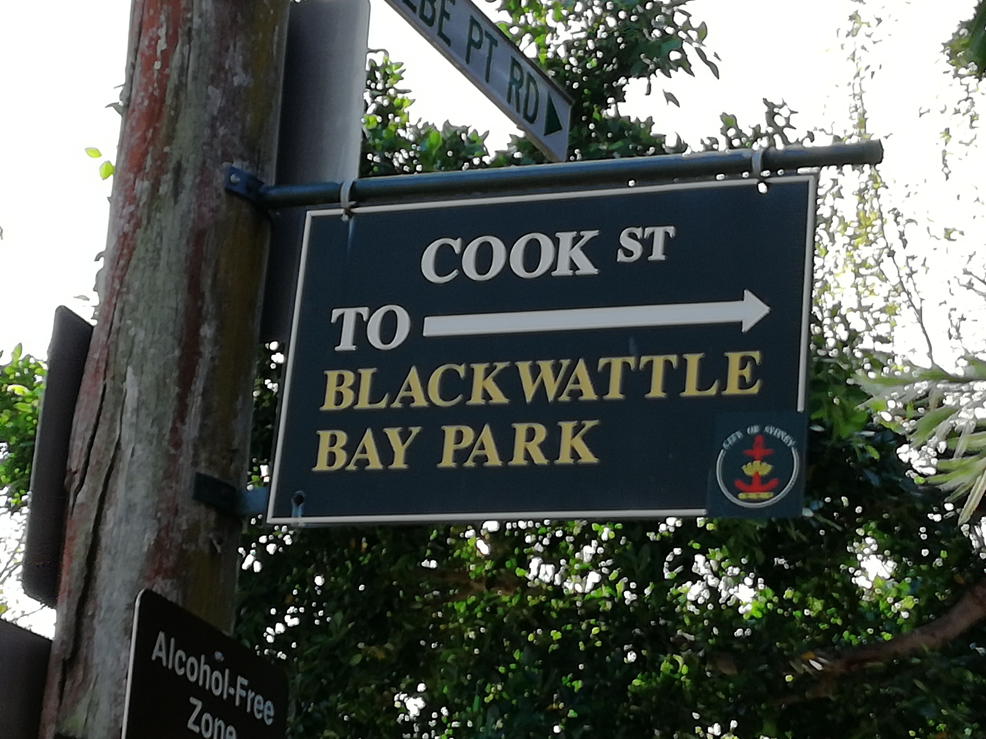 Blackwattle Bay Apartment — image 22