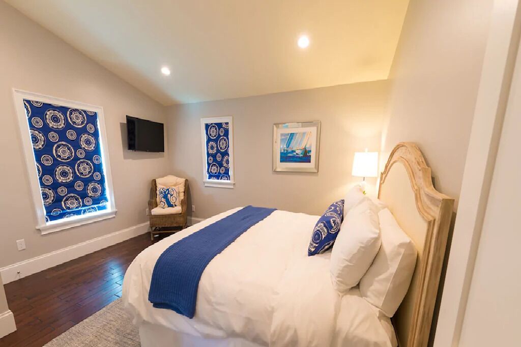 3 bedrooms, iron/ironing board, internet