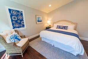 3 bedrooms, iron/ironing board, Internet