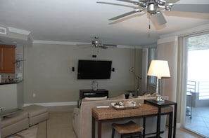 Living Area
 - Absolutely stunning apartment by the sea! (Marco Island)