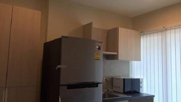 冷蔵庫、電子レンジ