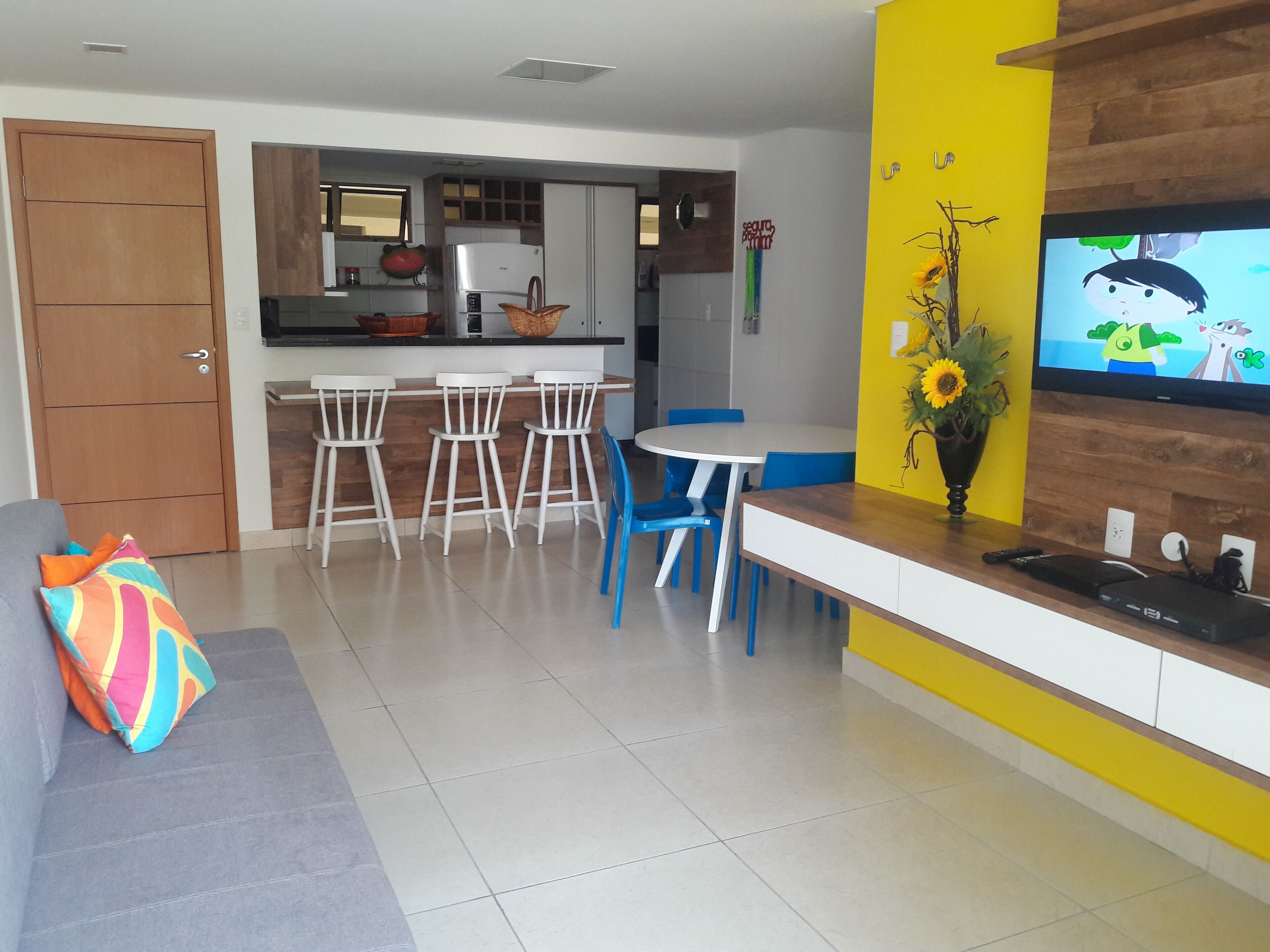 APARTMENT IN PARADISE