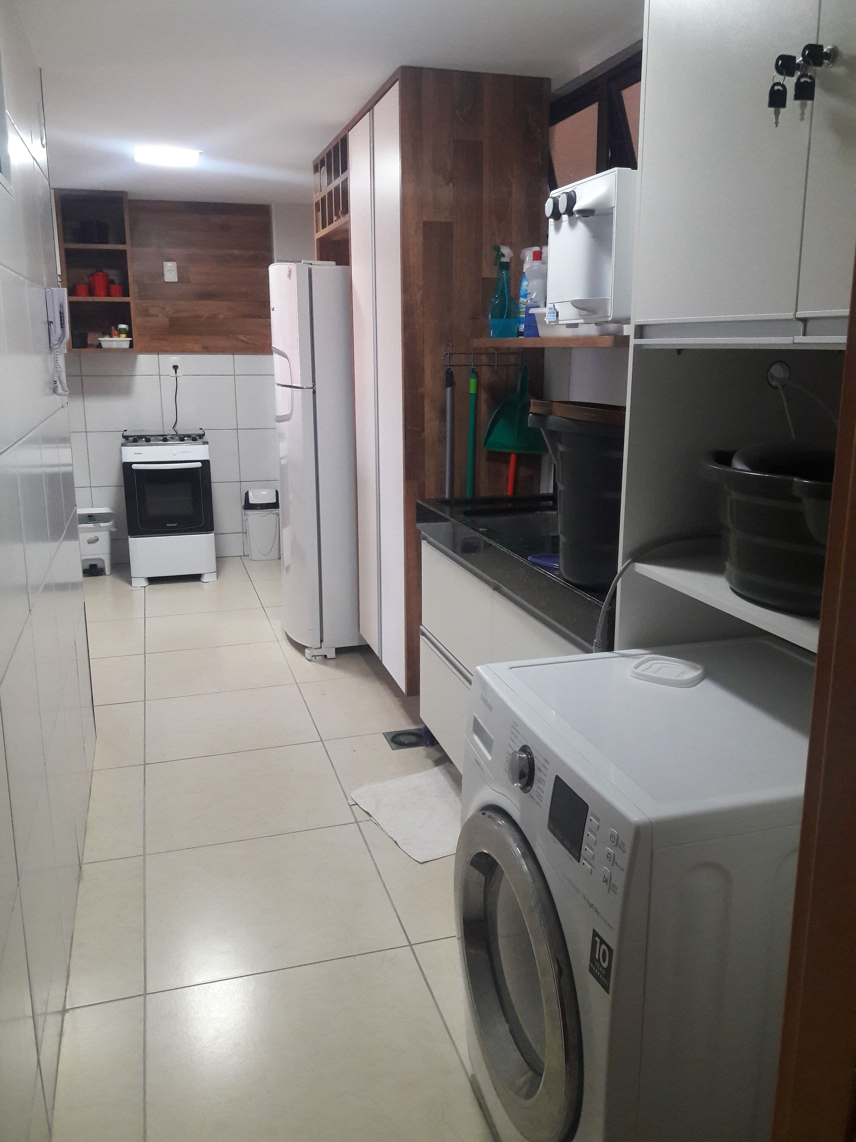 APARTMENT IN PARADISE