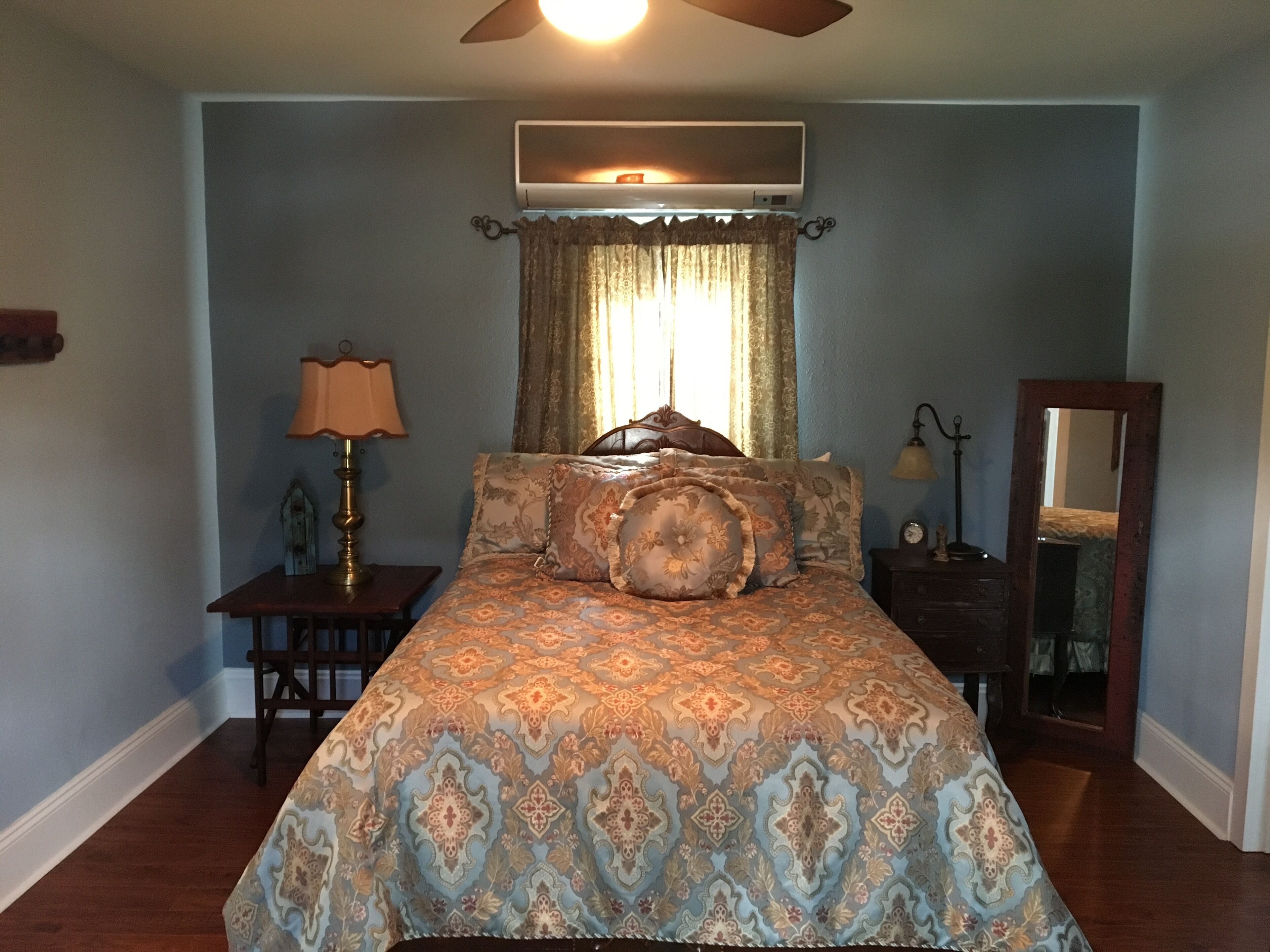 Peaceful, Private Cottage on Bayou Teche