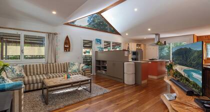 The Deck - Private Oasis in rainforrest setting