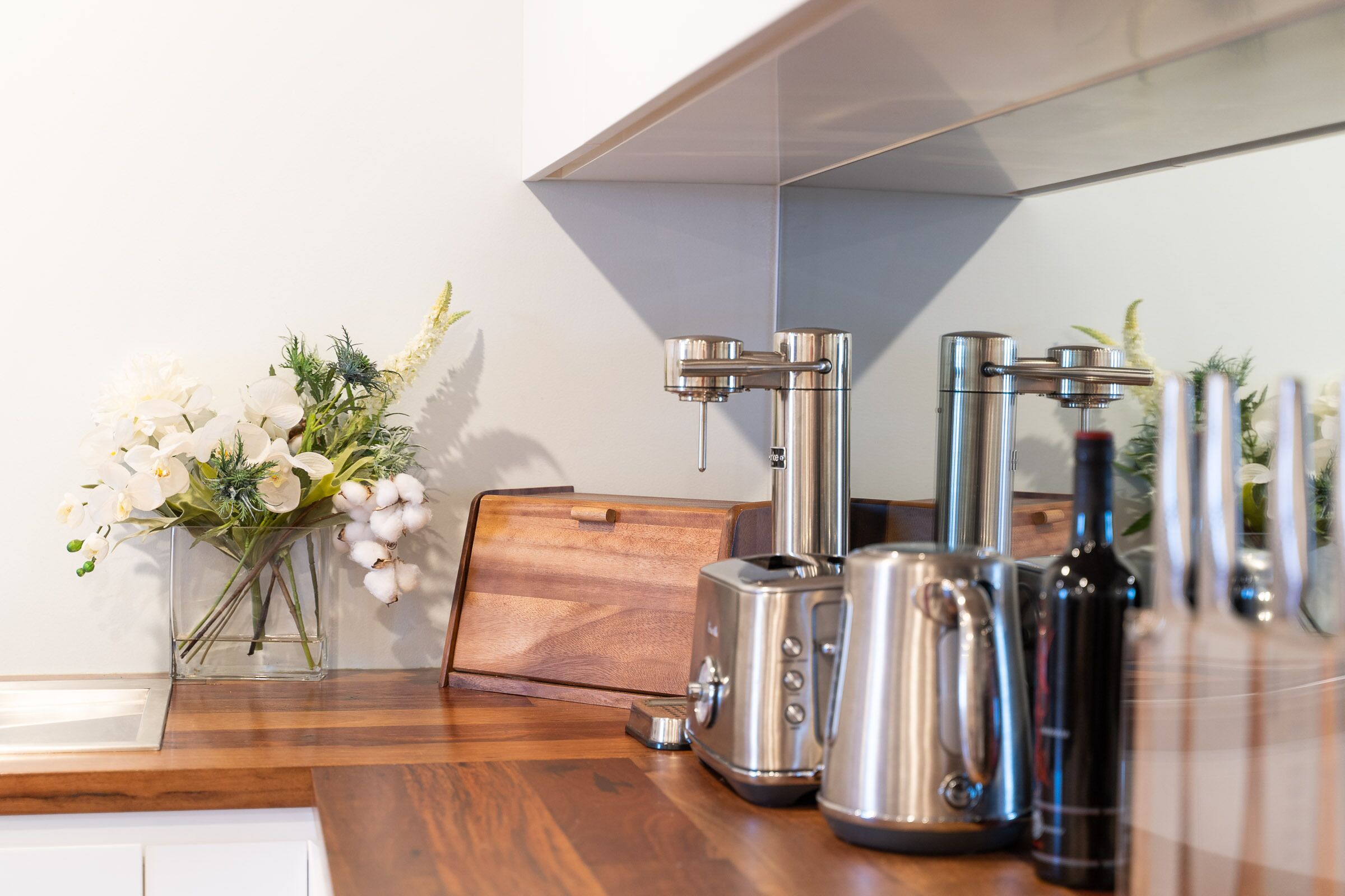 Bondi Breeze Apartment — image 2