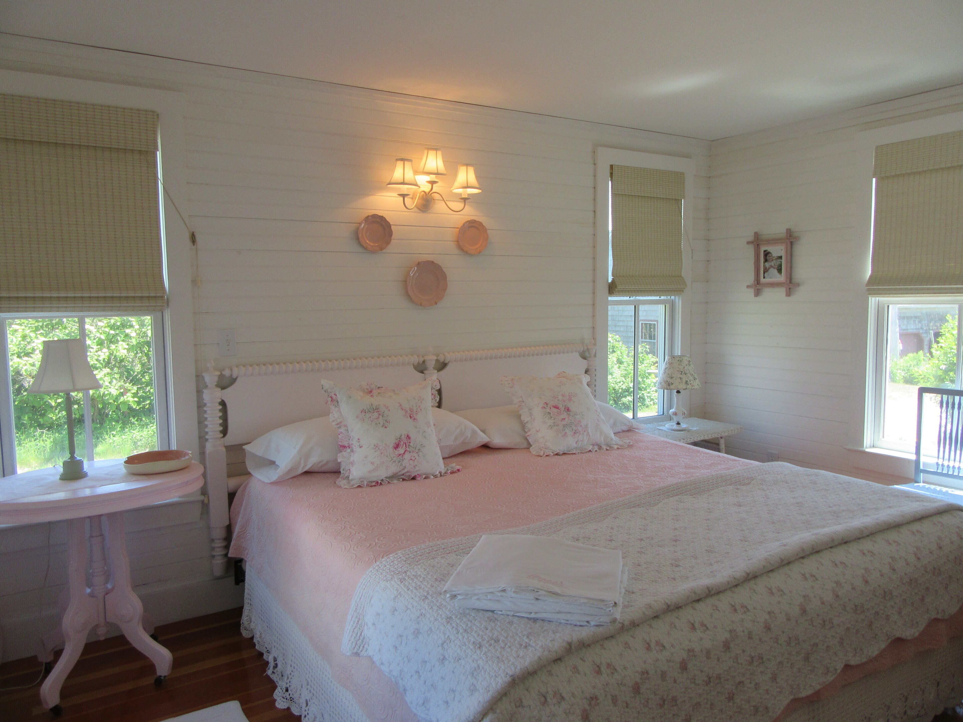 Maine Waterfront Cottage with Deep Water Dock!