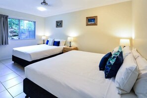 3 chambres, fer et planche à repasser, Wi-Fi, draps fournis