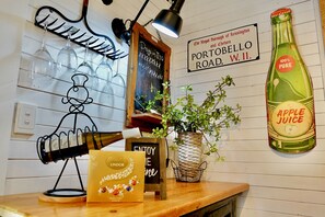 Interior - Cedar Country Retreat - Country style luxury (Halls Gap)