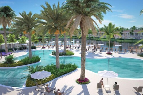 3 BR/3BH, 3 miles to Disney, Gates Resort, Pool with Water Slides