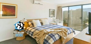 Bedroom - 416 Seven Mile Rd, Noonameena via Meningie - Absolute Waterfront Views + Kayaks (Noonameena)