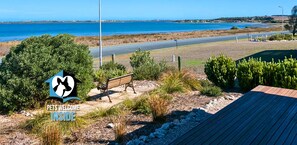 Exterior - 416 Seven Mile Rd, Noonameena via Meningie - Absolute Waterfront Views + Kayaks (Noonameena)