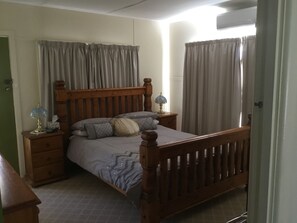 4 bedrooms, iron/ironing board, travel cot, wheelchair access