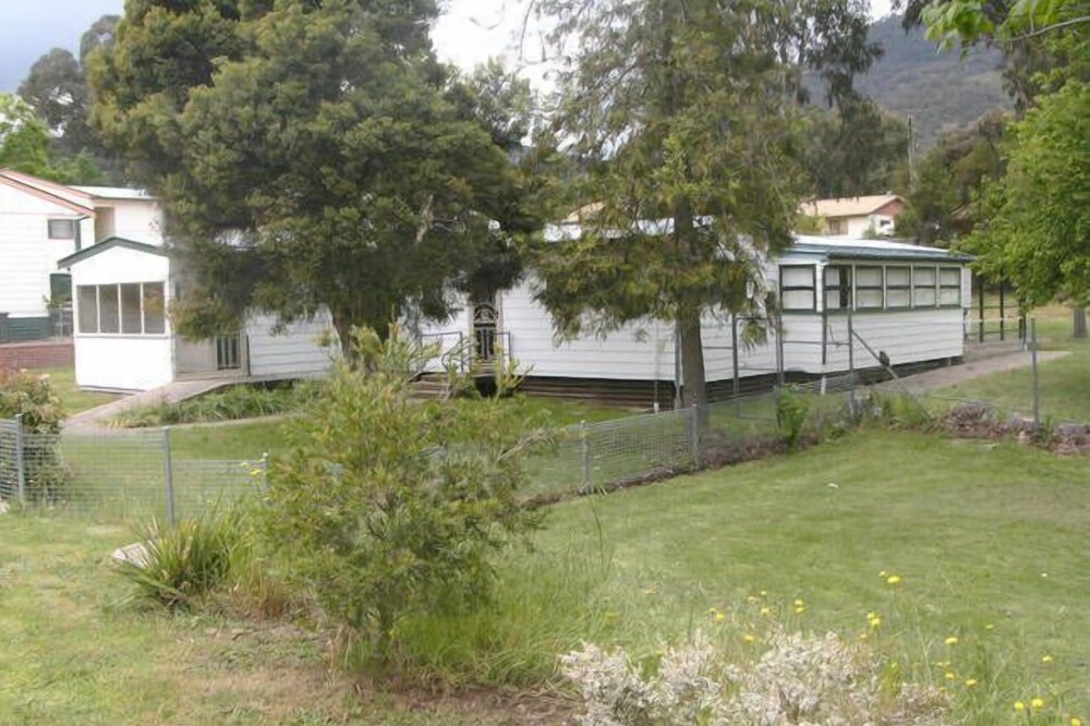 Kinder Cottage Talbingo.