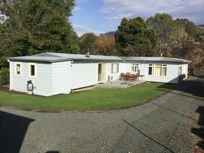 Kinder Cottage Talbingo.