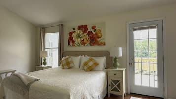 3 bedrooms, iron/ironing board, travel crib, WiFi