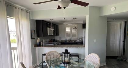 3-bedroom condo near beaches with water views