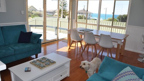 Rosetta Beach Cottage - Pt Elliot - pet friendly, sea views