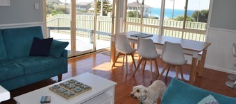 Rosetta Beach Cottage - Pt Elliot - pet friendly, sea views