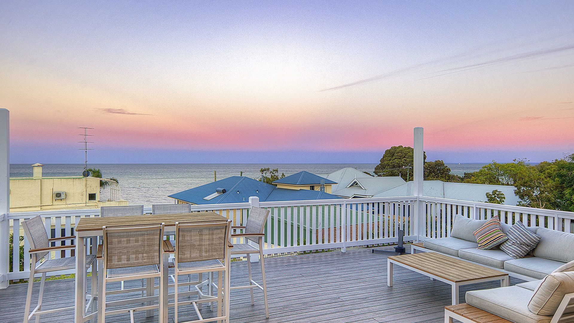 Old Dunsborough Beach House — image 3