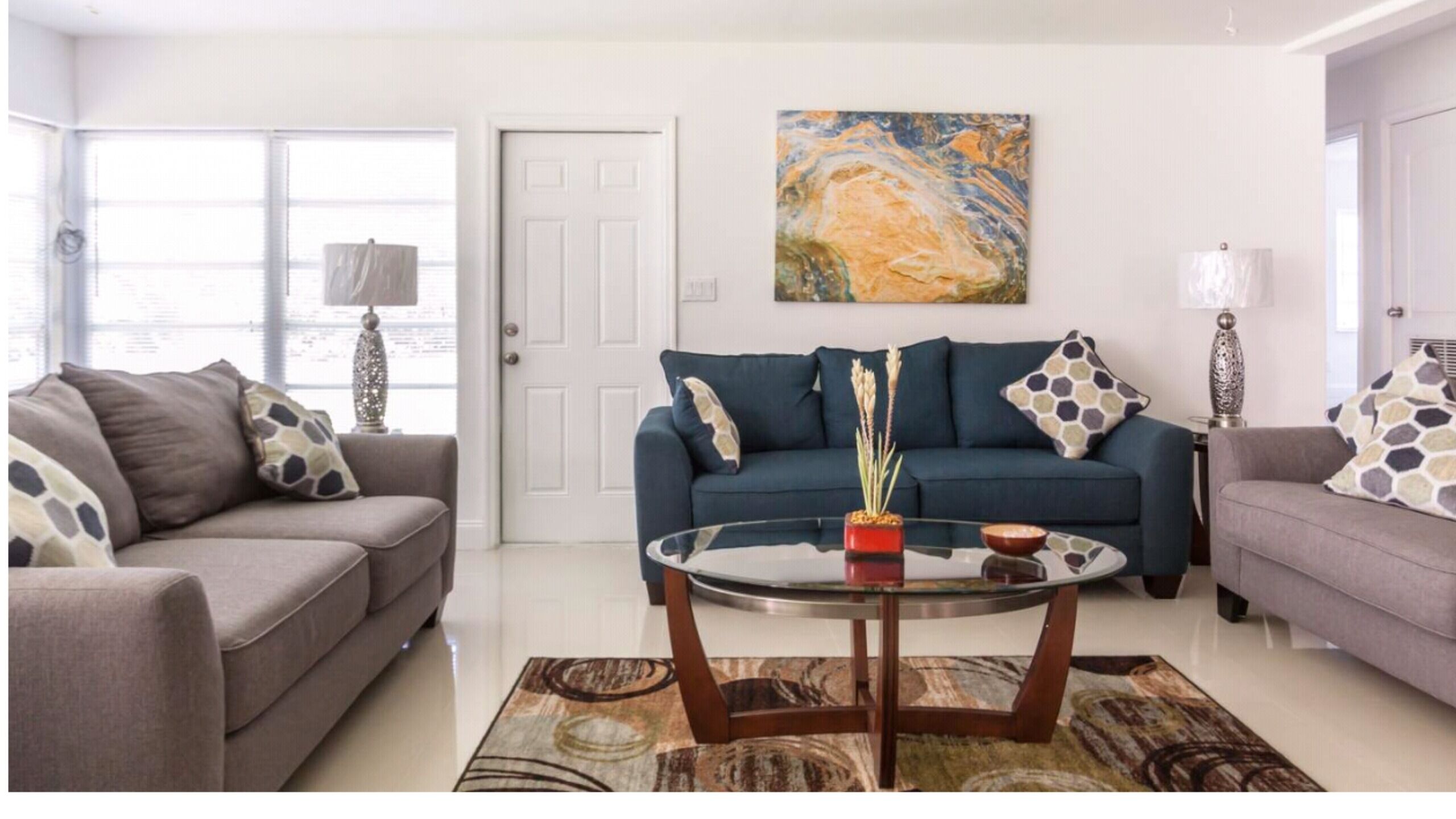 PLANTATION PARADISE..5 BEDROOMS 3 CUSTOM POOL HOME....