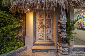 Property grounds - Luxury Villas 3BR Merci Resort Seminyak1 (Kuta)