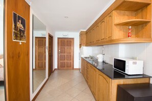 Fridge, microwave, oven, stovetop - View Talay 5C studio condo 116      (Muang Pattaya)