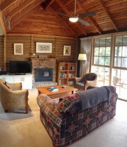Surf Cottage - Luxury beach getaway