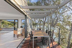 Outdoor dining - The House on the  Rock (Bundeena)