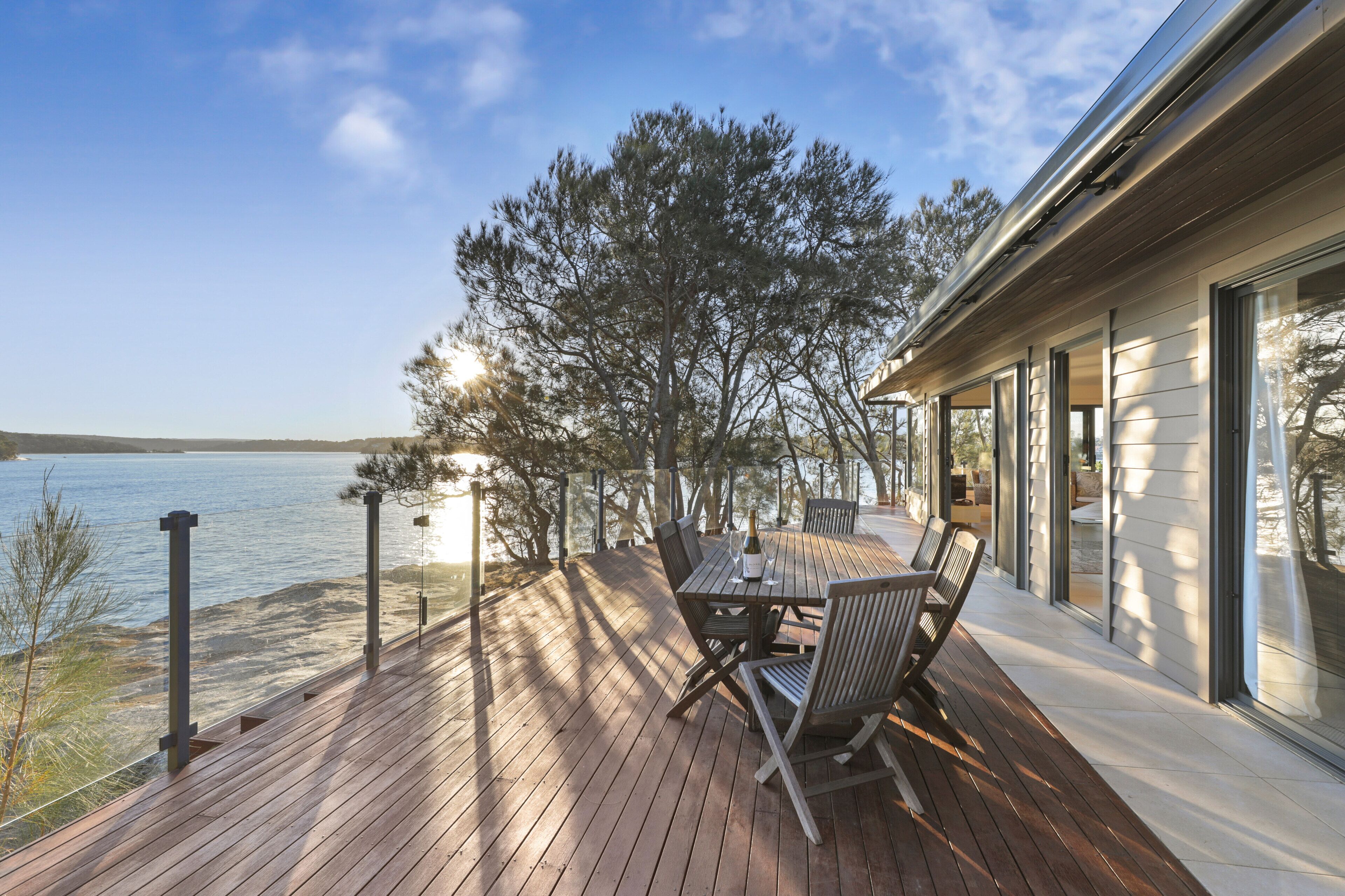 تناول الطعام بالخارج